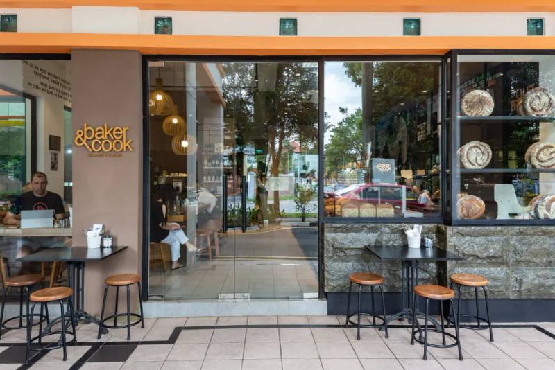 Baker & Cook Sunset Way outlet