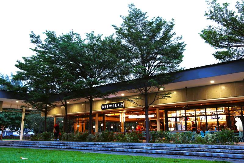 Brewerkz East Coast Park restaurant exterior